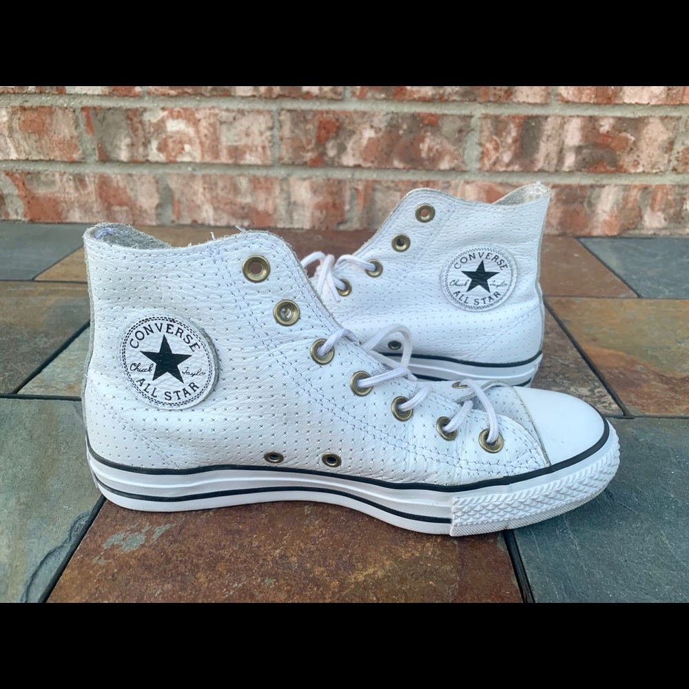 Women’s shoes